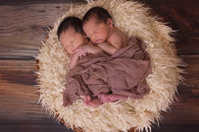 Gene expression signature of obesity in monozygotic twins